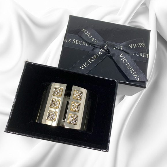 New Victoria's Secret Scandalous Cuff Bracelet Bangle Studs Silver Tone Gift Box - Picture 1 of 9